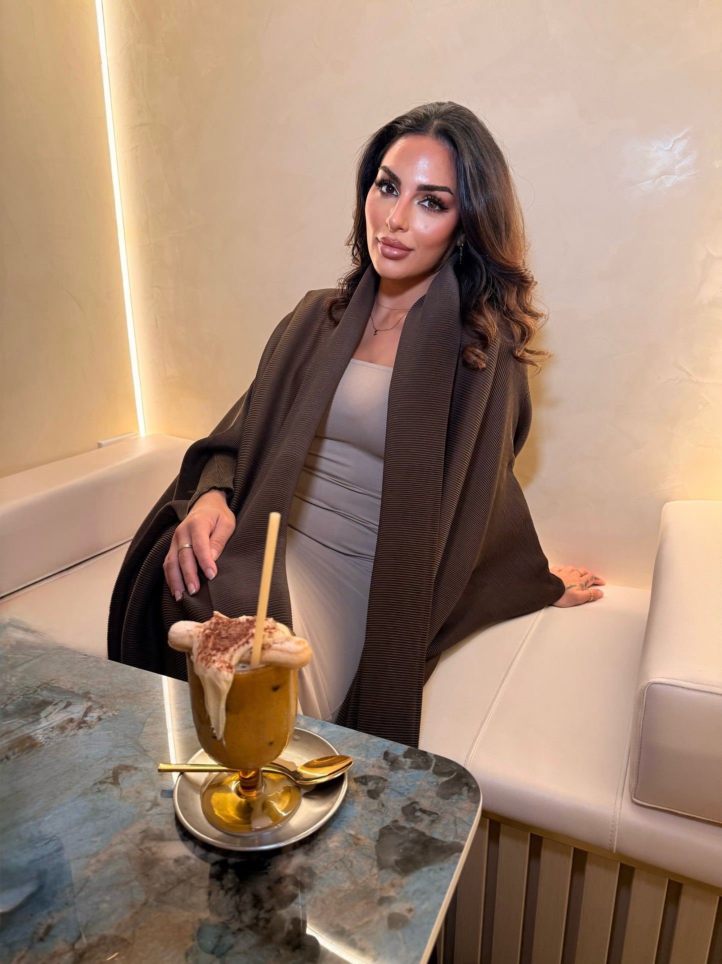Mochah Pleated Abaya